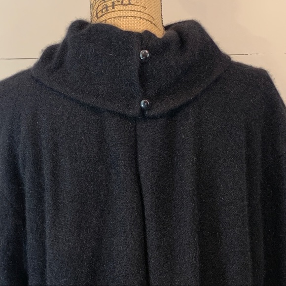 Black Wool Blend Hi Low Sweater - Picture 4 of 8